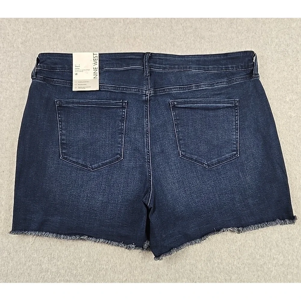 Nine West Womens Size 18 Denim Mid Rise Cut Off Jean Shorts Dark‎ Blue NWT - Picture 3 of 7